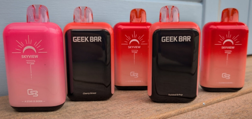 電子タバコ界の革新的存在：Geek Barが日本で注目を集める理由
